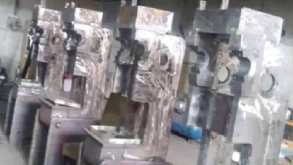 ساخت و تولید انواع دستگاه های پرس ضربه یی